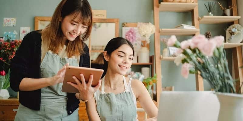 صورة لـ الطرق التي سيُغيِّر بها الذكاء الاصطناعي التوليدي سوق العمل | 1D4tVd0ZzKy5kP_IStwBVsA-DzTechs