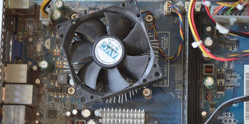 صورة لـ ما هو الاختناق الحراري لوحدة المعالجة المركزية وكيف يُؤثر على الأداء؟ | 1H7Rz3wkFHizH2xFKrrESwg-DzTechs