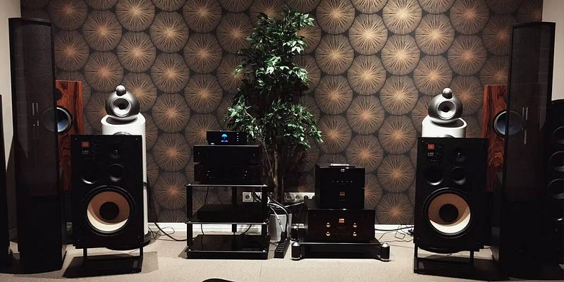 صورة لـ البدء في إنشاء مسرح منزلي مثالي باستخدام هذه الأساسيات | 1iXFRNEkg4cDMQGn0dHl2nA-DzTechs