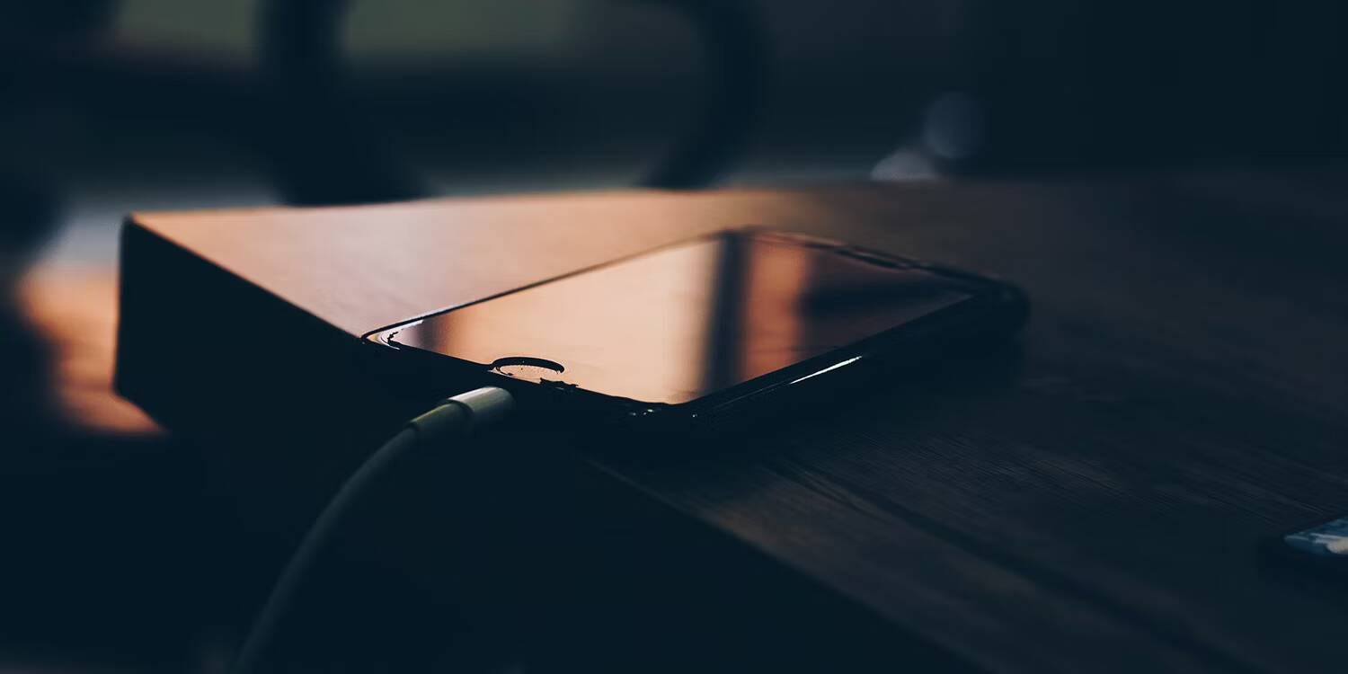 صورة لـ أفضل الطرق للحفاظ على صحة بطارية الـ iPhone | 1-xM4OzGnI4eRbZJkq0PnRQ-DzTechs