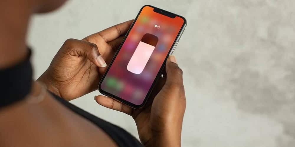 صورة لـ الأعراض التي تُشير إلى تلف الـ iPhone بسبب المياه | 10PI2MHpMNMCX3vVWILbooA-DzTechs