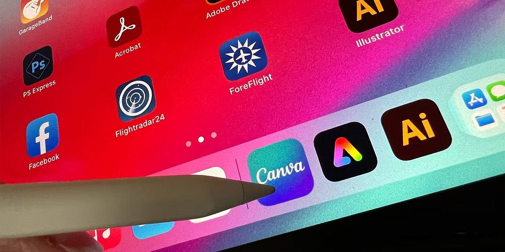 صورة لـ مُقارنة بين Canva و Adobe Creative Cloud: أيهما أفضل للمصممين؟ | 12cIcsdOMwGsaG2ekC8MGtQ-DzTechs