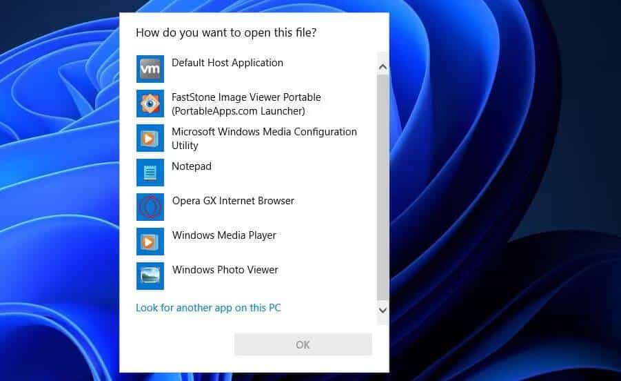صورة لـ كيفية البحث عن مكان صورة خلفية سطح المكتب الحالية في Windows 11 | 18_ZvHhpVPHRwda8LnXgZ9w-DzTechs