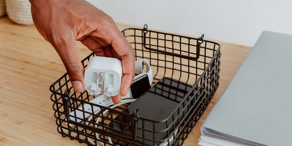 صورة لـ أسباب سخونة شاحن هاتفك و طرق لإبقائه باردًا | 1HpHW4A6SSmQxshESmkfa5A-DzTechs