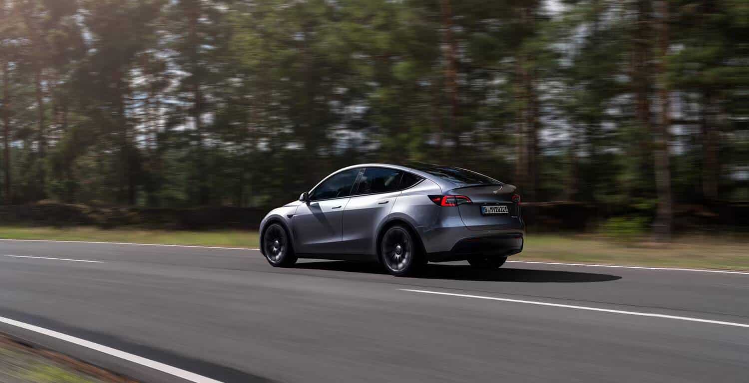 صورة لـ أسباب للنظر إلى سيارة Tesla Model Y الكهربائية | 1L8muLZ5Z_xgEShzywNofKw-DzTechs