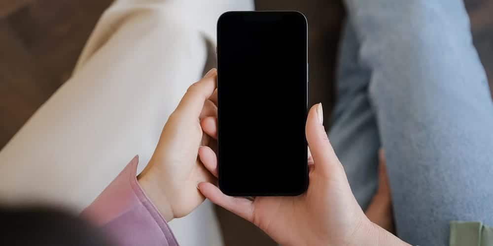 صورة لـ أكثر مشاكل شاشة الـ iPhone شيوعًا (وكيفية إصلاحها) | 1LmamczYVwd6lGipdAAnFtQ-DzTechs