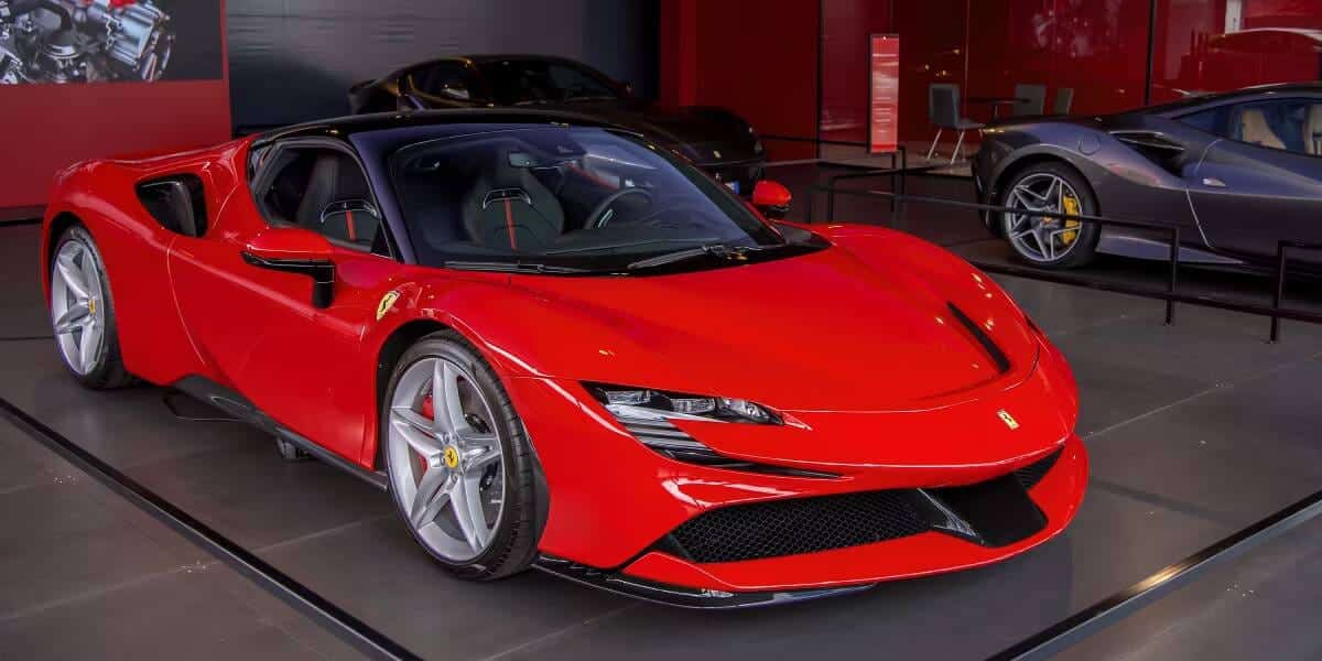 صورة لـ أكثر السيارات الكهربائية الهجينة القابلة للشحن الخارجي مع أقل نطاق كهربائي | 1OwtIw-iENBsRdo6B97YLag-DzTechs