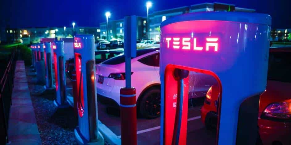 صورة لـ Ford ستتمكن من استخدام Tesla Supercharger: ماذا يعني هذا للسيارات الكهربائية؟ | 1Yr9y9s_24Y5Xk9oZAQN4DA-DzTechs
