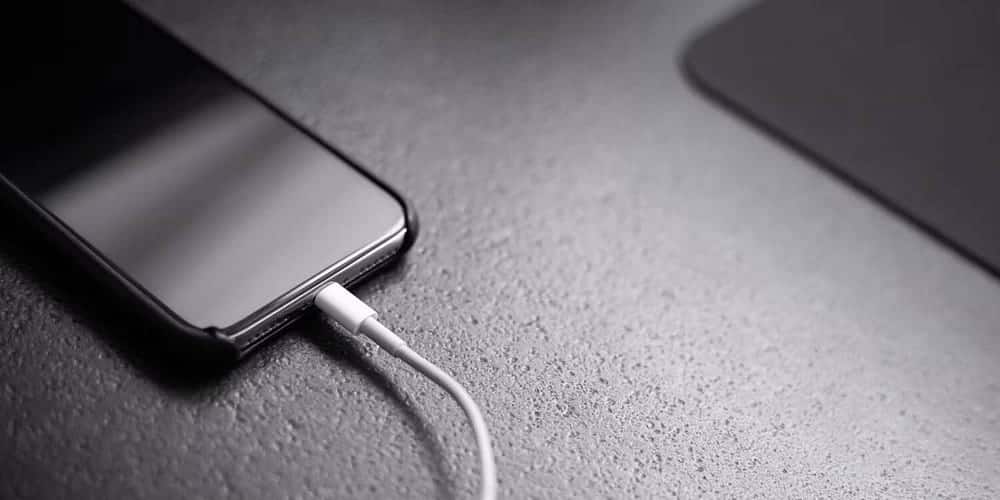 صورة لـ الأعراض التي تُشير إلى تلف الـ iPhone بسبب المياه | 1ZoEt_n0jD6TvO2_fwvoG8w-DzTechs