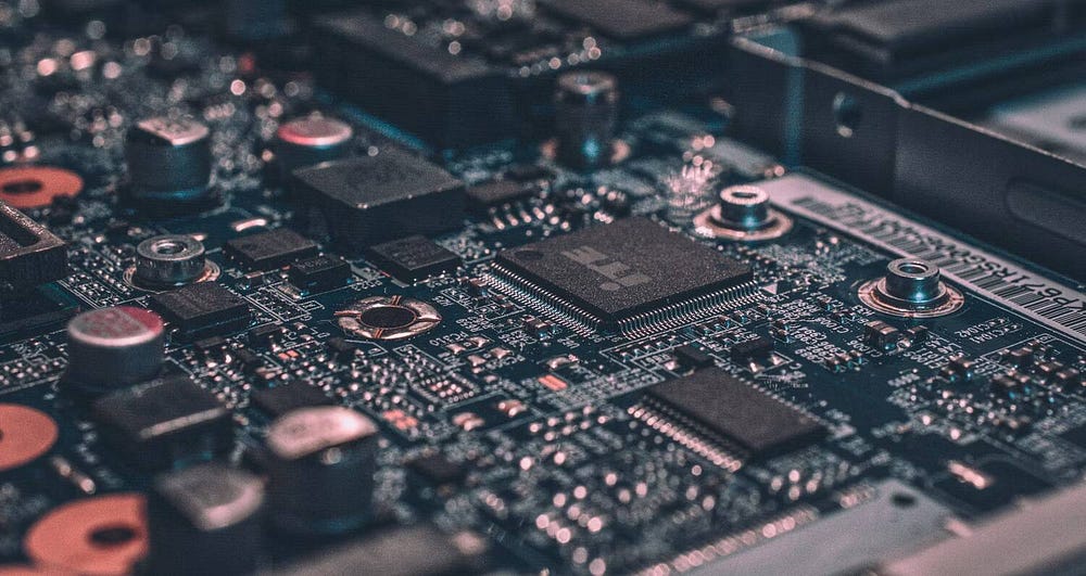 صورة لـ أسباب عدم استجابة Chromebook أو تعطله | 1ekhuUKFb8jMsK-9PgPTR2A-DzTechs