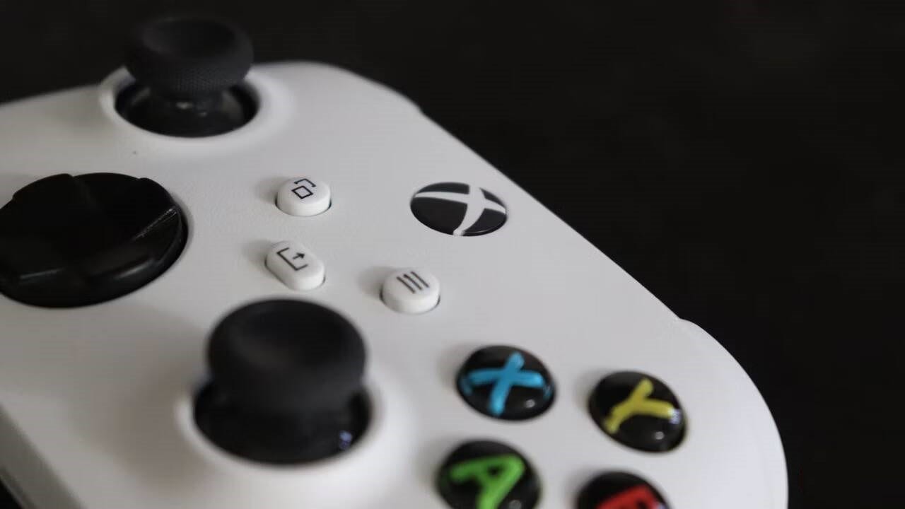 صورة لـ هل تُعاني من انجراف جهاز تحكم Xbox؟ إليك كيفية إصلاحه | 14C8WGf83yr1Twc87Rsqk_g-DzTechs