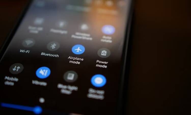 صورة لـ هل تقوم بإعداد أول هاتف لطفلك؟ نصائح للحفاظ على أمانه | 14iP4JUNrXqVg47a5RFP0Zg-DzTechs