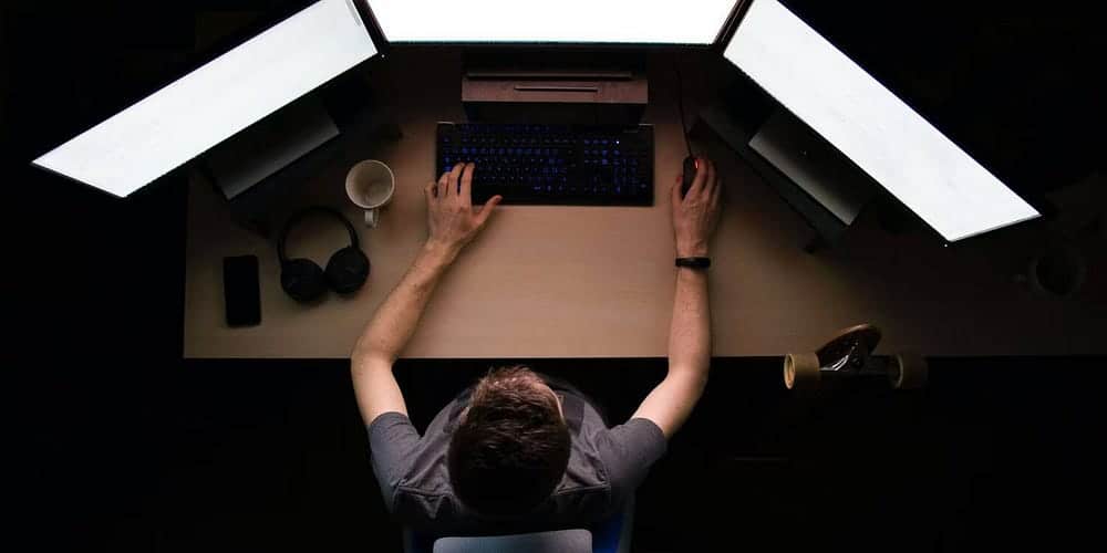 صورة لـ لماذا تحتاج إلى استخدام DisplayPort لمُمارسة الألعاب | 19O5kTRQ1Fhbh-ZqArp_zjA-DzTechs