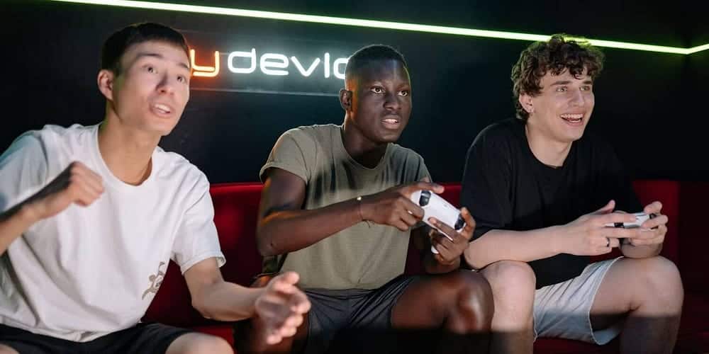 صورة لـ أسباب التحول من ألعاب الكمبيوتر إلى ألعاب أجهزة الألعاب المُخصصة | 1CriHHDPgTmZsnms4djIuGg-DzTechs