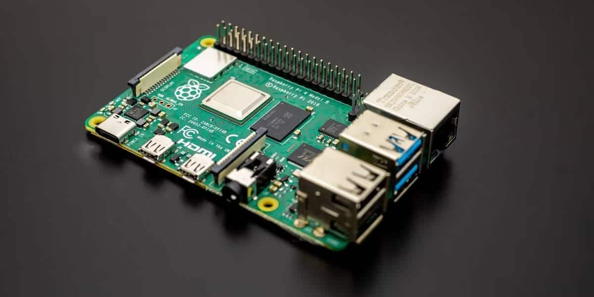 صورة لـ كيف تستضيف البودكاست في المنزل على Raspberry Pi باستخدام dir2cast | 1D6UHMtbG281RmvmbFEGzBw-DzTechs
