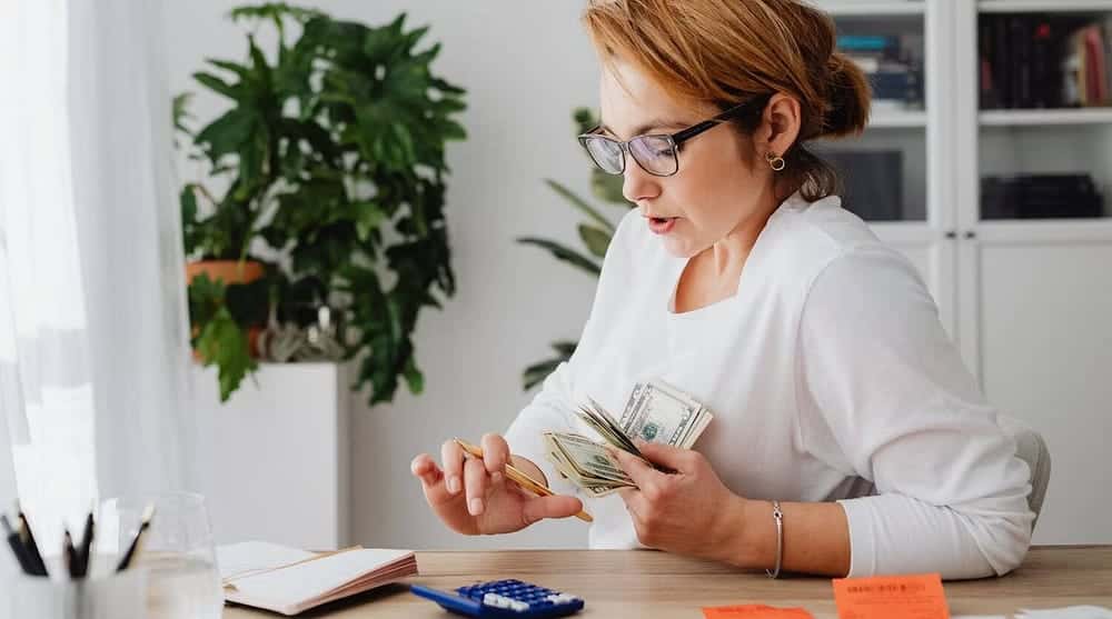 صورة لـ ما هي شهادة الهاكر الأخلاقي المُعتمد (CEH) ومن يحتاج إليها؟ | 1a9gC5-3ITBJWueWb8ImqcA-DzTechs