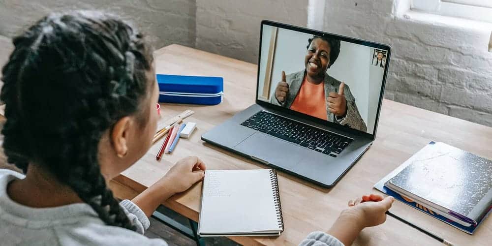 صورة لـ من هو الخبير بمجال مُعين (SME)؟ وظائف عبر الإنترنت في هذا المجال | 1beMYfdzzmMmzKs1uWsKprw-DzTechs