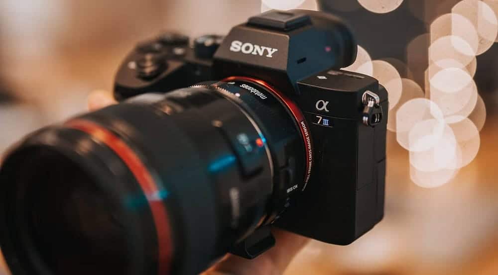 صورة لـ مُقارنة بين تصوير مقاطع الفيديو بمعدل 24 و 30 و 60 إطارًا في الثانية: الإيجابيات والسلبيات | 1k4QLGbR5nJ9XZcSaerndyA-DzTechs