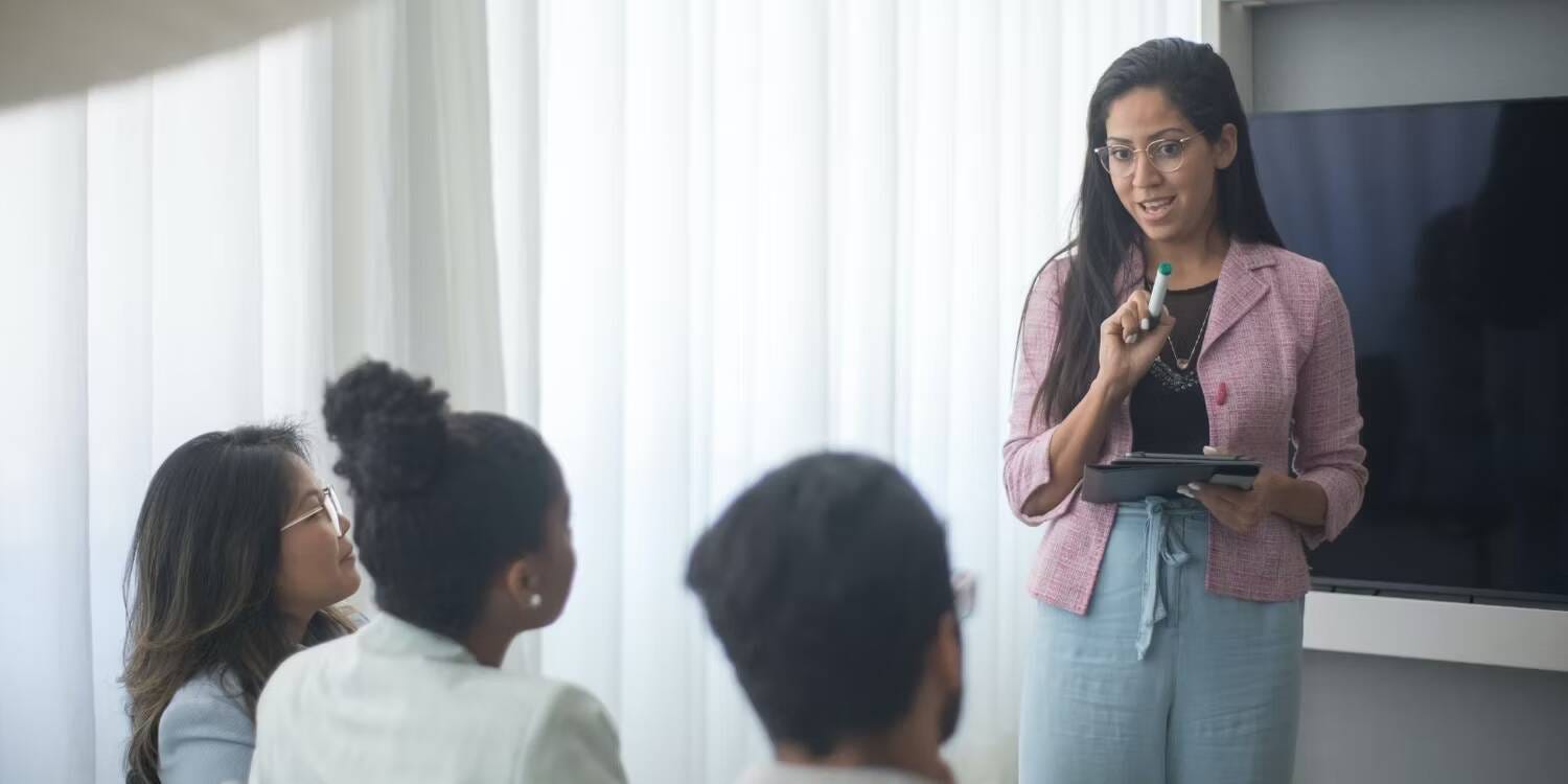 صورة لـ أفضل الوظائف المُتعلقة بتكنولوجيا التعليم | 1kkj_vtVSXPcrQCgKmH9SBA-DzTechs