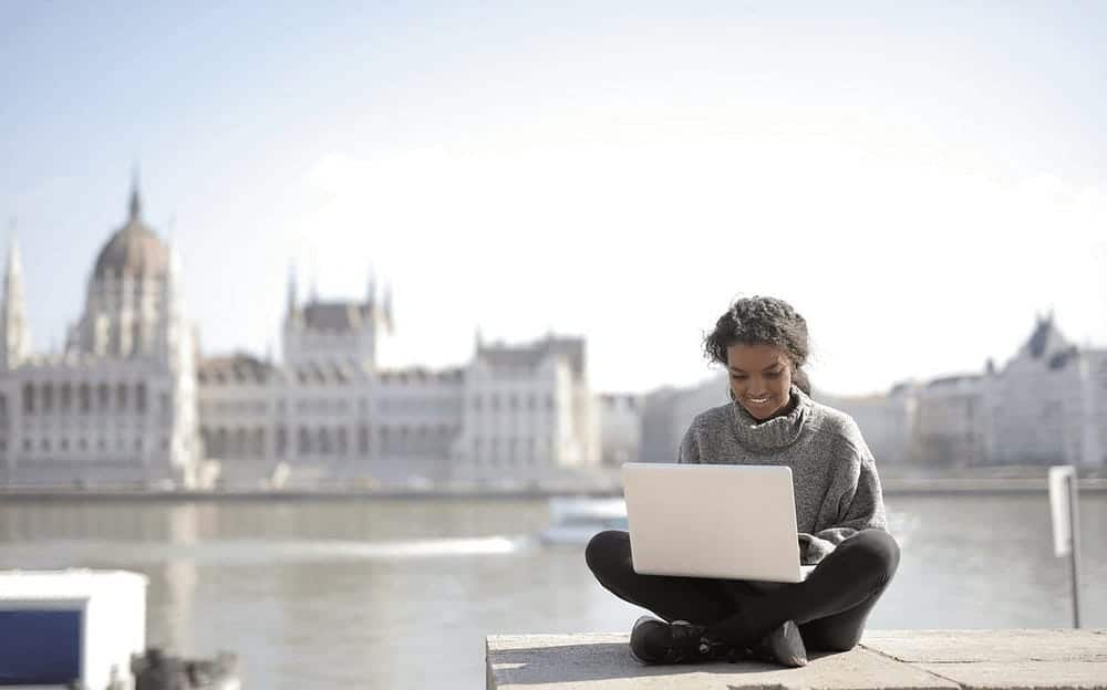 صورة لـ طرق فعَّالة للعمل أثناء السفر بكفاءة | 1pBR5lM65yhzjtGi4NrxuqQ-DzTechs