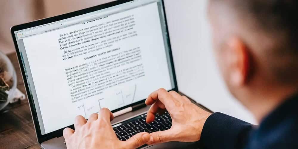 صورة لـ الأشياء التي يجب التفكير فيها قبل بدء الرسالة الإخبارية عبر الإنترنت | 1tzzwDWfUUqzS5yOpVUR_Ig-DzTechs