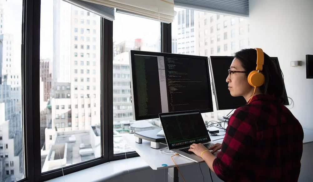 صورة لـ كيف تُخزن الشبكات والأنظمة كلمات السر ومعلومات تسجيل الدخول الأخرى؟ | 1wDsNKc6vx0GKDEMONqKFLw-DzTechs