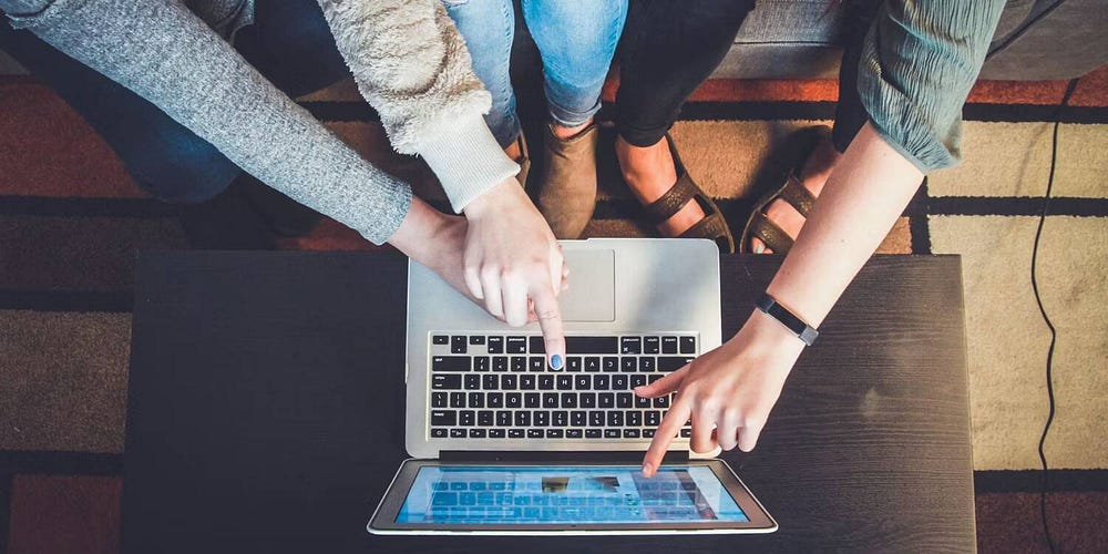 صورة لـ طرق للبقاء على اطلاع بأحدث الاتجاهات في علم البيانات | 152K9M4P5mlfialtyUTlQ0w-DzTechs