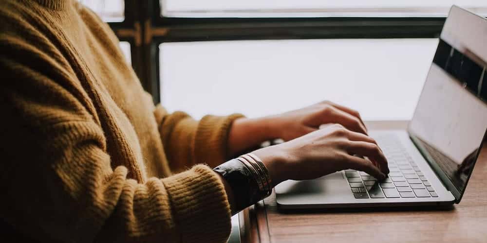 صورة لـ كيفية تحسين صحتك العقلية باستخدام تطبيقات تحرير النصوص | 1FofV9Tm_5b1BvCn6gCHyog-DzTechs