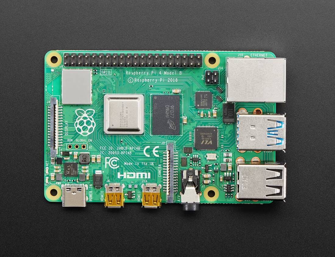 صورة لـ مُقارنة بين ZimaBoard و Raspberry Pi: أيهما أفضل لمشروع الخادم المُستضاف ذاتيًا؟ | 1MWZj732TfeURmXC_YgLJ5g-DzTechs