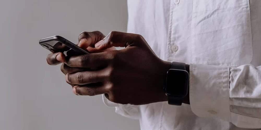 صورة لـ مقارنة بين مجتمع WhatsApp ومجموعة WhatsApp: ما الفرق؟ | 1e0Y6VLbnPORgylIwMGt87w-DzTechs