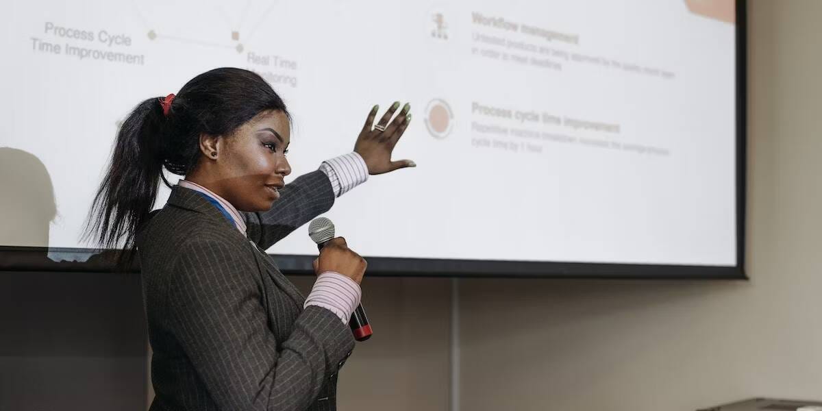 صورة لـ نصائح لاستضافة ندوة عبر الإنترنت بنجاح ونيل إعجاب الحضور | 1eOsWWRcacLDVSAH-SiwRHQ-DzTechs