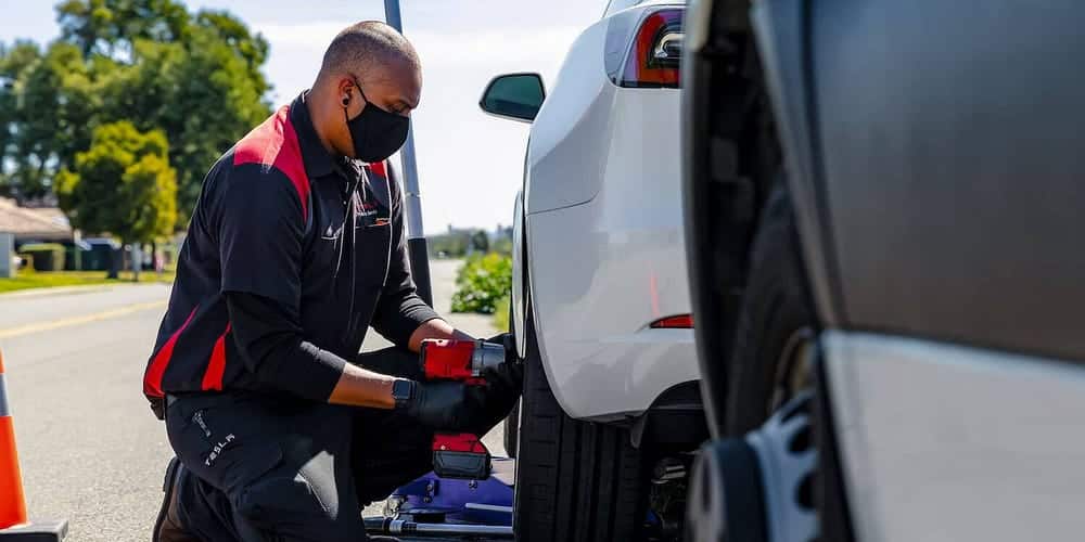 صورة لـ أسباب تجعلك تُفكر مرتين قبل شراء سيارة Tesla | 1m5Vt7cw0v_un_qe18EjfZw-DzTechs