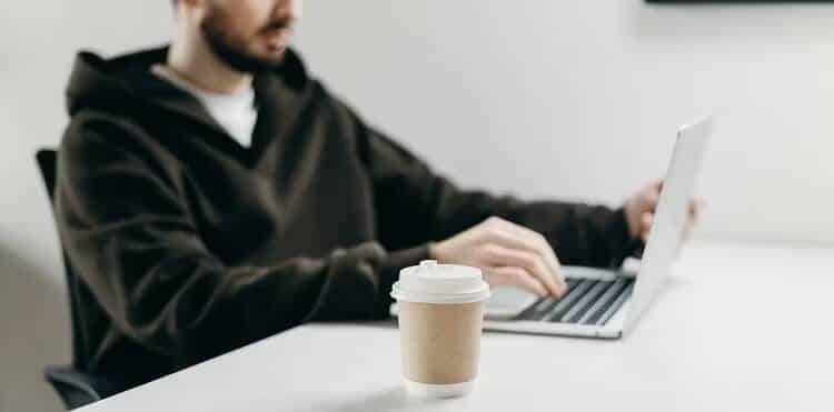 صورة لـ طرق لتعزيز حياتك المهنية كموظف عن بُعد أو على أساس مُختلط | 1GPo83PyEYVT5h2eYXgouGg-DzTechs