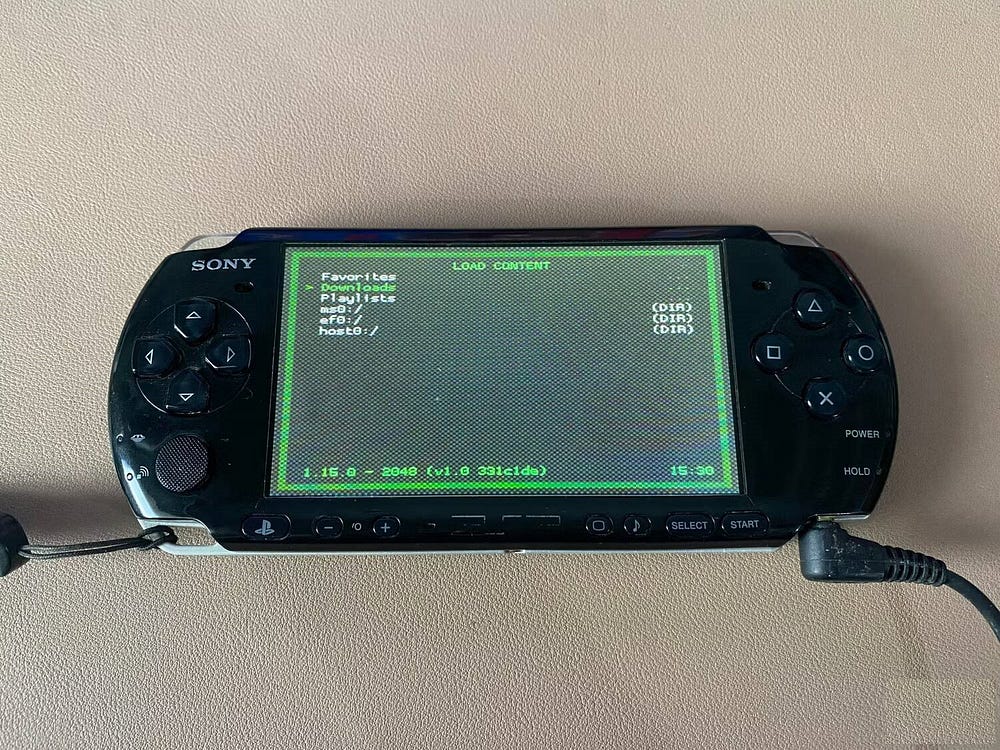 صورة لـ كيفية تحويل PSP إلى محاكي لتشغيل ألعاب Game Boy | 1R3Stx8NxT9FdgFpV-j3WLg-DzTechs