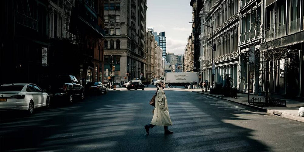 صورة لـ نصائح لتكون أقل تدخلاً في التصوير الفوتوغرافي للشوارع ودون لفت الإنتباه | 1Rw2k15eP9IIpH91m5b68Qg-DzTechs