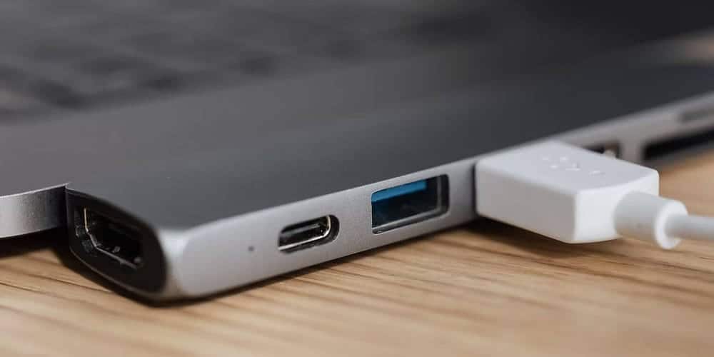 صورة لـ مُقارنة بين USB4 و Thunderbolt 4: توضيح أوجه التشابه والاختلاف | 1Sz4MqGq3U8YHAXzNriyOpA-DzTechs