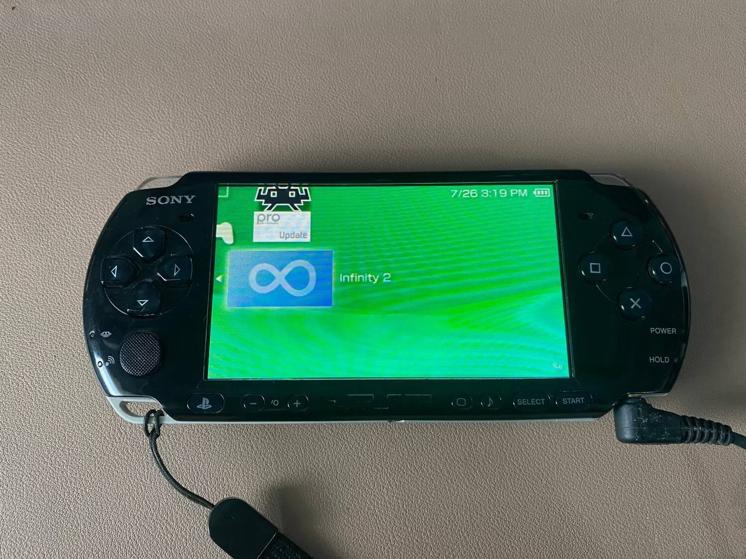 صورة لـ كيفية تحويل PSP إلى محاكي لتشغيل ألعاب Game Boy | 1cp84FHx1pygx2xbaUYpu5Q-DzTechs