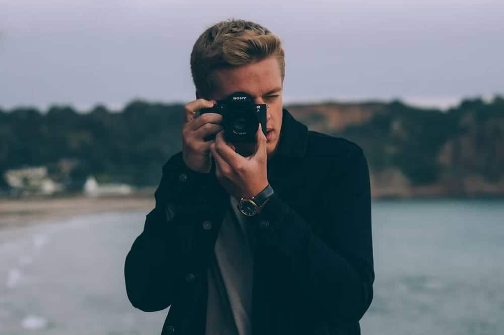 صورة لـ علامات الرضا المُفرط عن النفس كمُصور (وماذا تفعل حيال ذلك) | 1mbvNXxne1EDI36sYd-iTqw-DzTechs