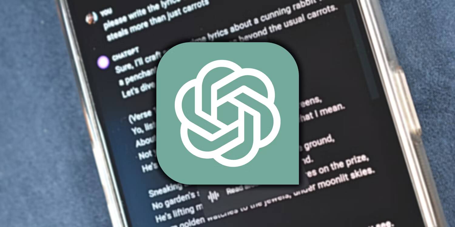 صورة لـ شرح الذكاء الاصطناعي (AI) بعبارات بسيطة مع أمثلة على استخداماته | chatgpt-read-aloud-feature-smartphone-screen-with-chatgpt-logo-blur