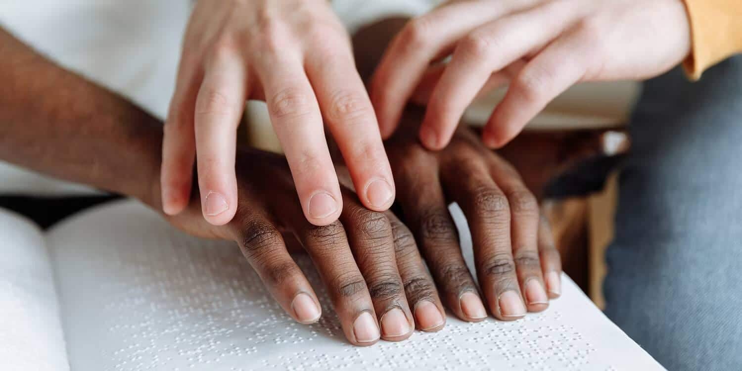 صورة لـ استكشاف أفضل فرص العمل في مجال تصميم واجهة وتجربة المستخدم (UI/UX) | 17tN_3ceOYDkGpbKIj59jOQ-DzTechs