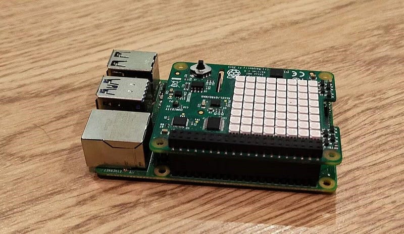 صورة لـ دليل استخدام Raspberry Pi و Sense HAT لمُراقبة درجات الحرارة: أفضل الخطوات والنصائح | 1RH6njJdTa-UtPIsYPZwDow-DzTechs