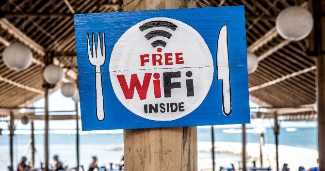 صورة لـ كيفية اكتشاف شبكات Wi-Fi العامة المُزيفة التي تستخدم “هجوم التوأم الشرير” | 19e2_osx3uGiPl19i700T5w-DzTechs