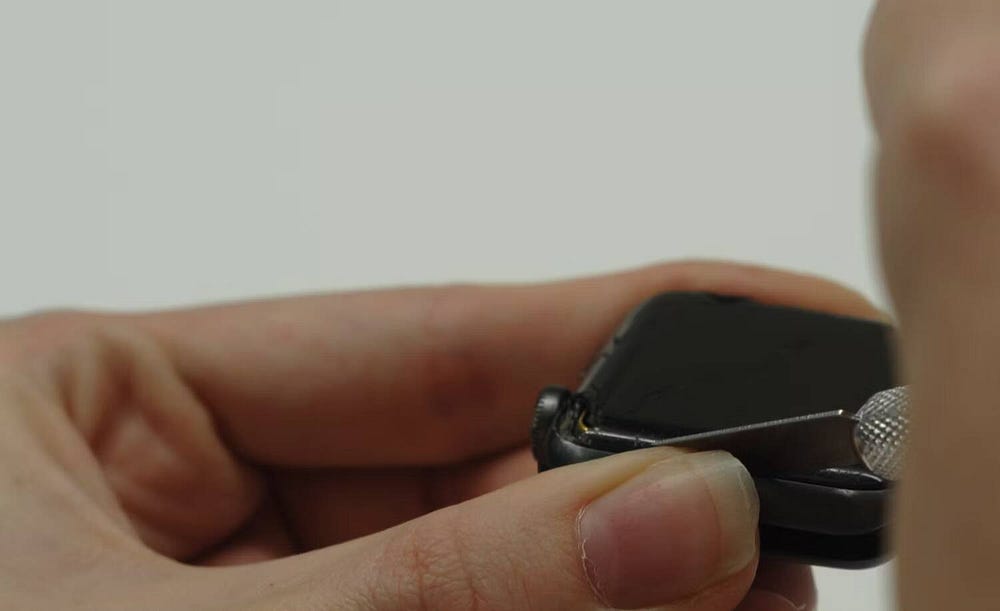 صورة لـ إستراتيجيات فعّالة لإصلاح شاشة Apple Watch المكسورة أو التالفة بأمان | 1MoTY8c6ccfd8XXyOLCsWlg-DzTechs