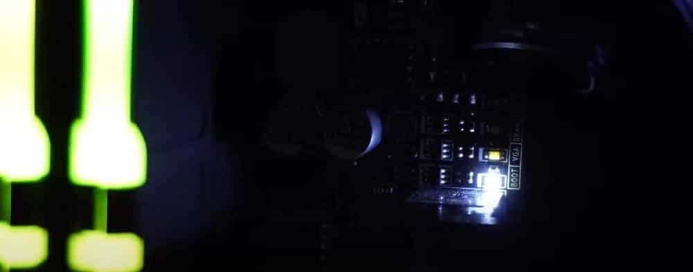 صورة لـ كيفية إصلاح مشكلات الضوء الأحمر على اللوحة الأم بكفاءة | 1VapztJPCeQv-8wG8US3hzg-DzTechs