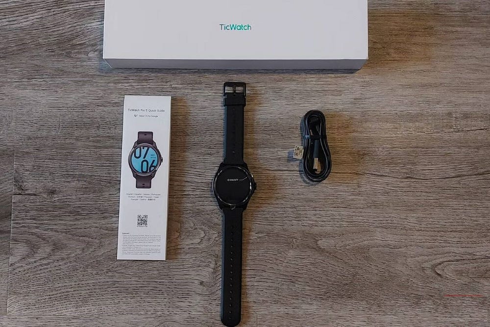 صورة لـ مُراجعة TicWatch Pro 5: ساعة قوية وفعَّالة، ولكنها لا تخلو من المُشكلات | 1b_3e4VB0NzeoiHGAAlLX4g-DzTechs