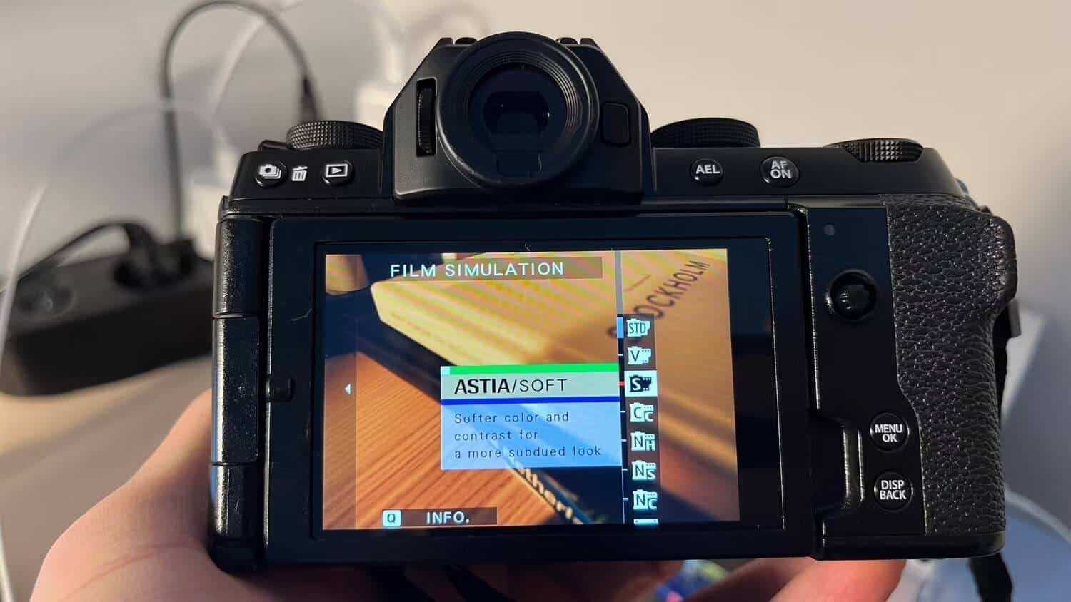 صورة لـ كيف تُحقق الألوان المُثلى في صورك من خلال ضبط إعدادات الكاميرا | 1dZiAdhfx8Pc7LtGP5W9YfA-DzTechs