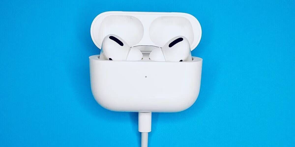 صورة لـ مُقارنة بين AirPods Pro 2 و Galaxy Buds2 Pro: اكتشف أفضل سماعة لاسلكية مُناسبة لك | 1vv7UnINaaWqM_DDv1Xp1nw-DzTechs