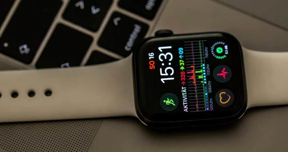 صورة لـ مُقارنة بين إصدار GPS و Cellular من Apple Watch: هل يستحق الاتصال الخلويّ التكلفة الإضافية | 11m0E6v-kCjFaLfQ0BkU0Ow-DzTechs