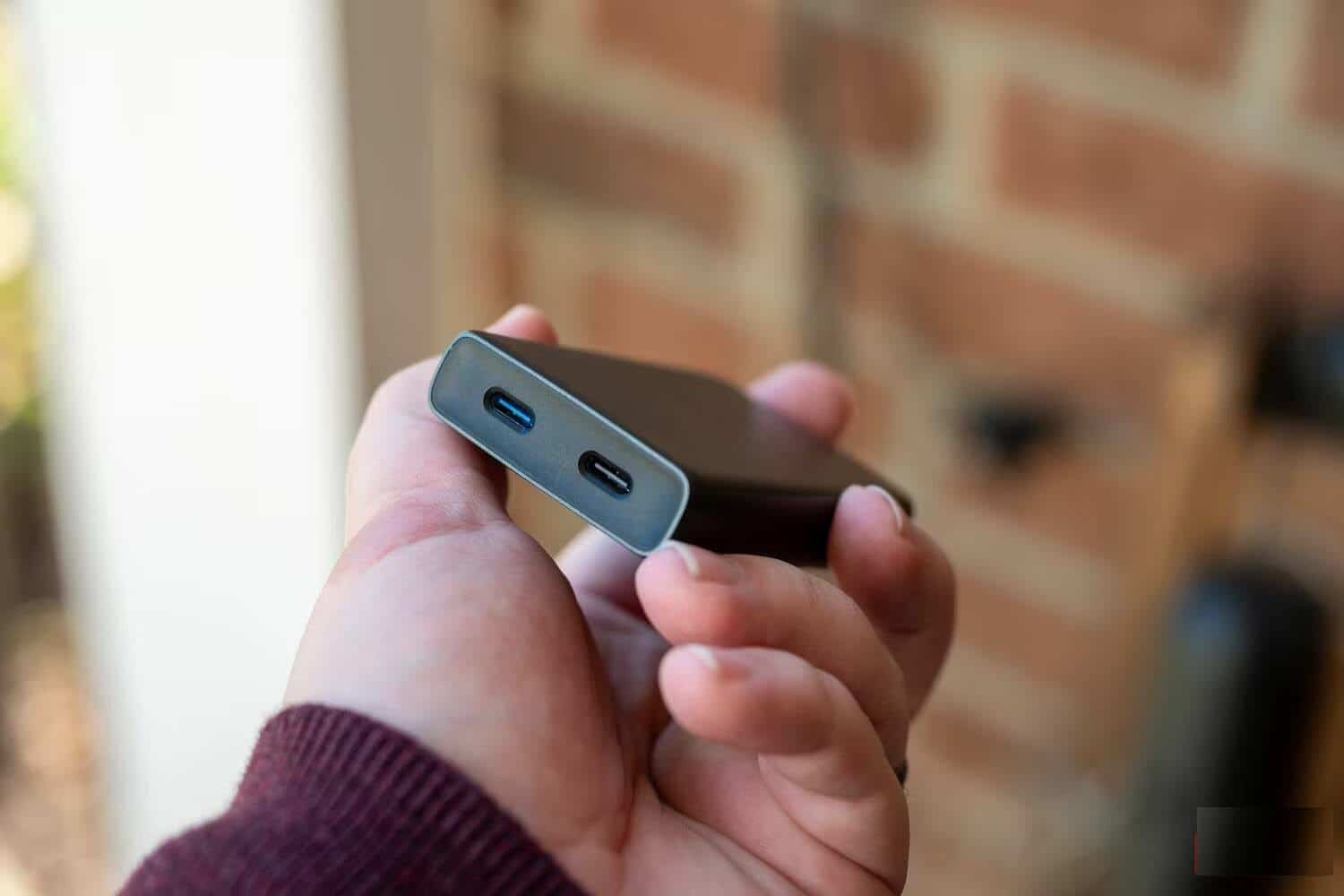 صورة لـ مُراجعة مُحوِّل التيار المتردد النحيف بقدرة 65 واط من Nomad: الشريك المثالي لرحلاتك | 1hKm75clnZUz0Sz8tD3G5Bg-DzTechs