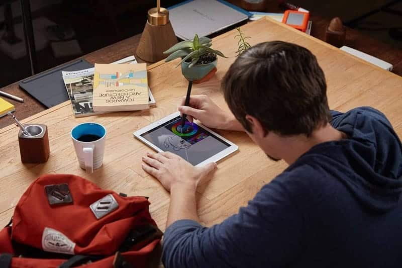 صورة لـ أفضل البدائل المُتاحة لـ Apple Pencil التي تجعل إبداعك يتجاوز التوقعات | 1jESX3Gi46btGC2Z-BUrWZw-DzTechs